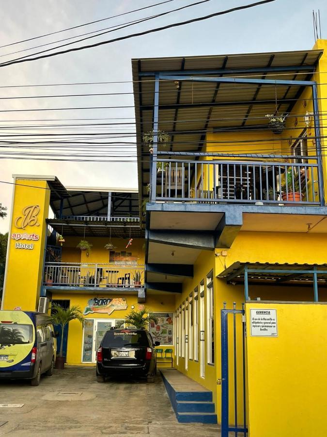 B Aparts Hotel Coxen Hole 外观 照片
